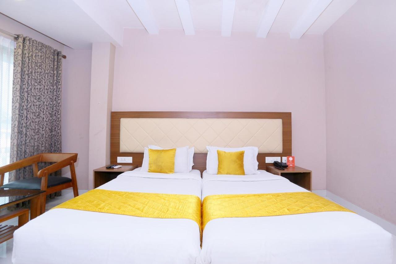 Oyo Flagship 25093 Hotel Thamam Коччи Экстерьер фото