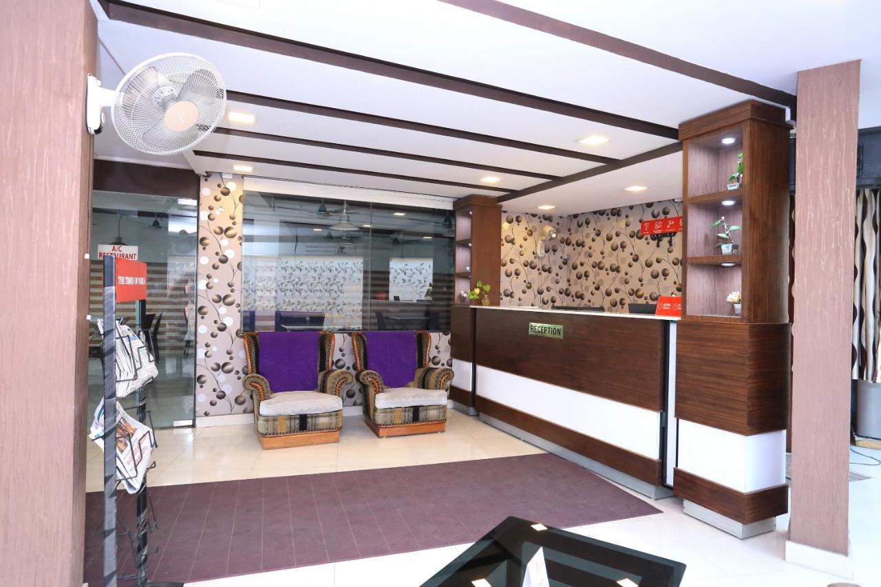 Oyo Flagship 25093 Hotel Thamam Коччи Экстерьер фото